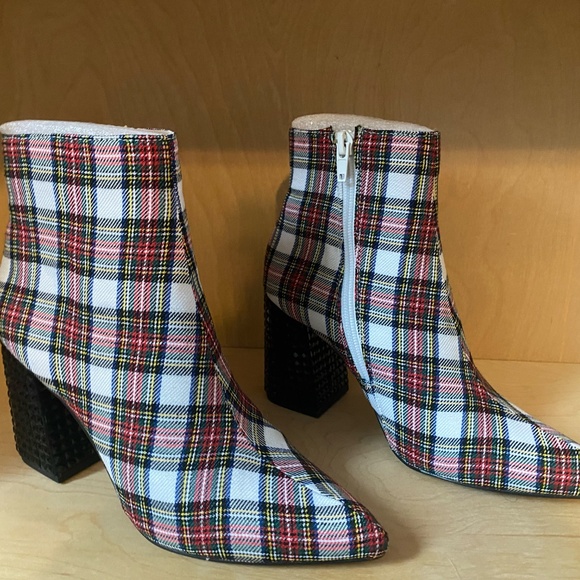 Betsey Johnson Plaid Chunkey Ankle Boots - Picture 3 of 4